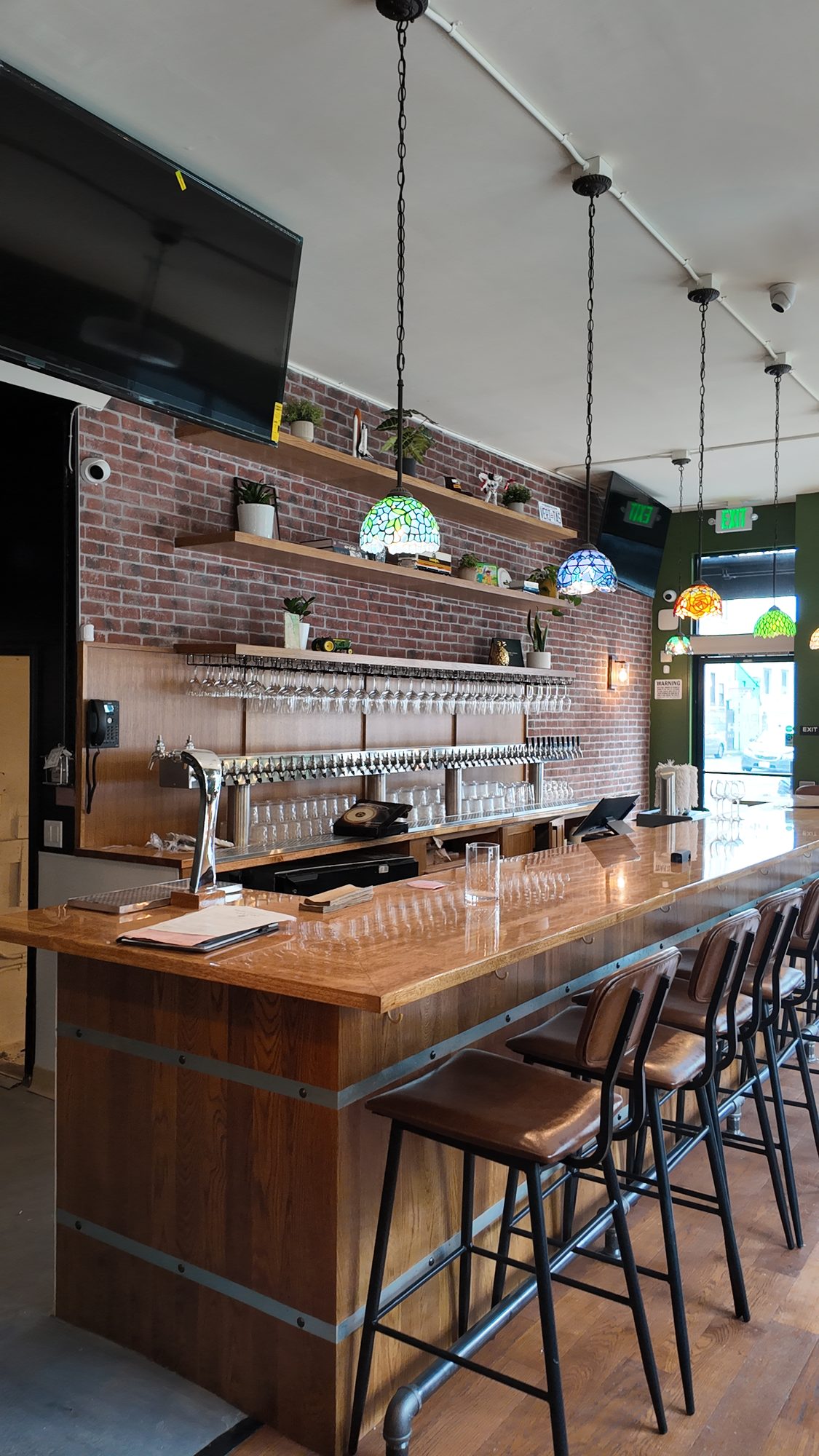Big Finish Wine Tavern