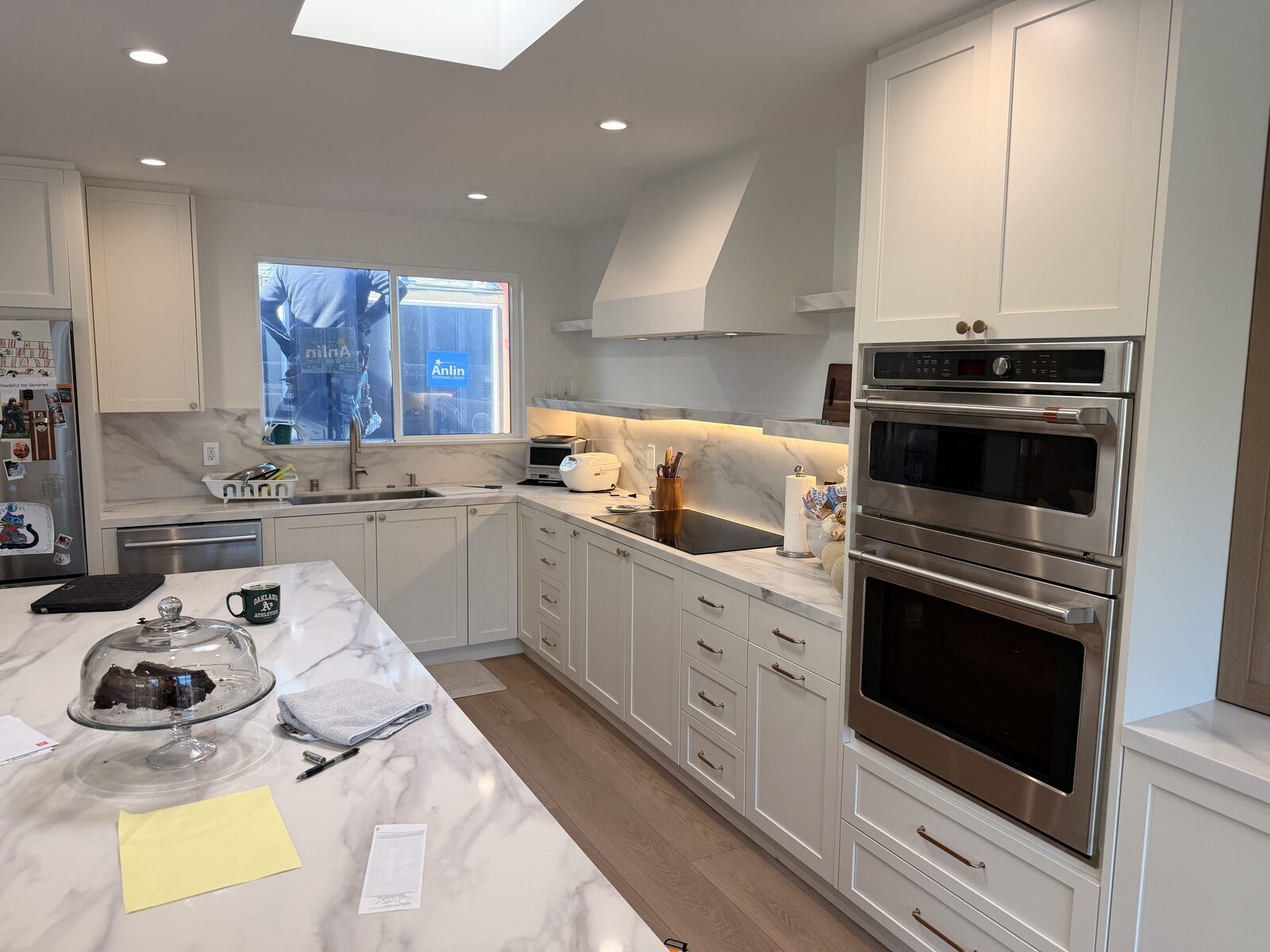 Induction cooktop and custom plaster hood